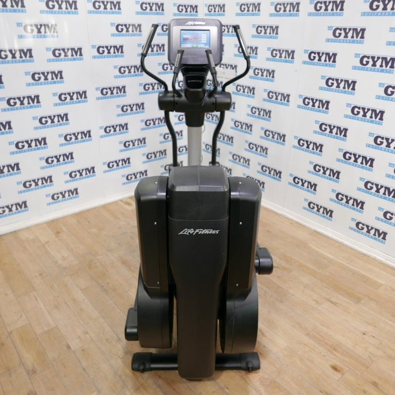 Refurbished Life Fitness 95X Elevation Series Discover SI Cross Trainer